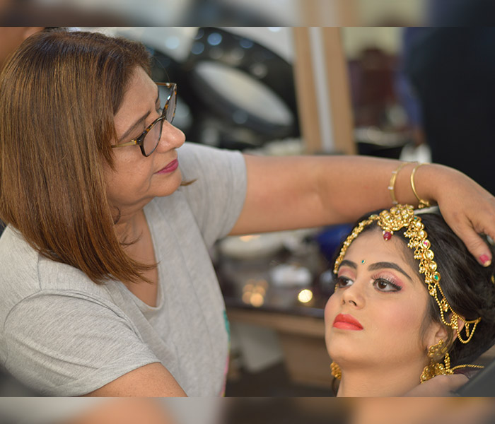 Professional Comprehensive Diploma In Professional Makeup Artist